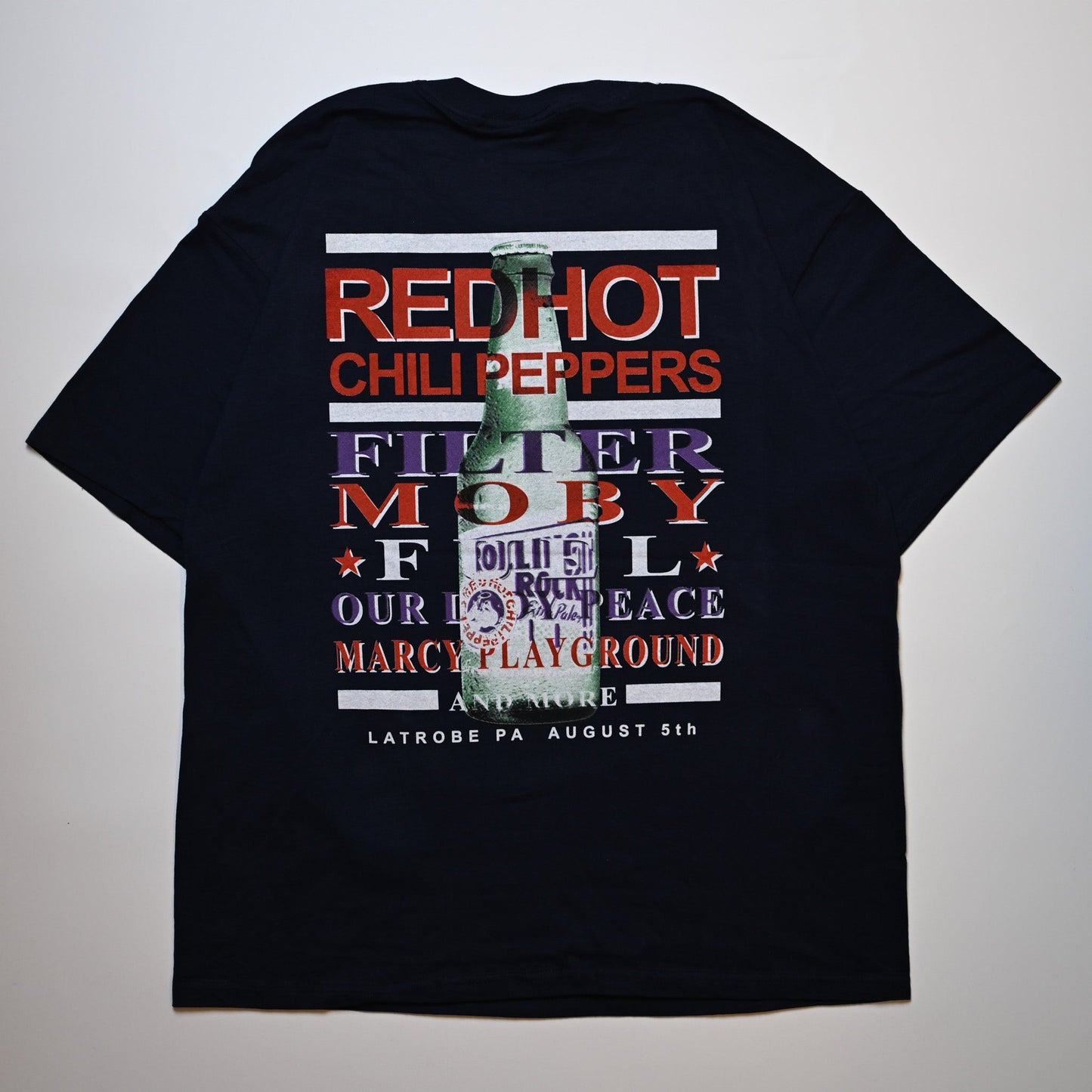 RED HOT CHILI PEPPERS ROLLING ROCK TOWN FAIR NAVY GILDAN XL  (b_1045)
